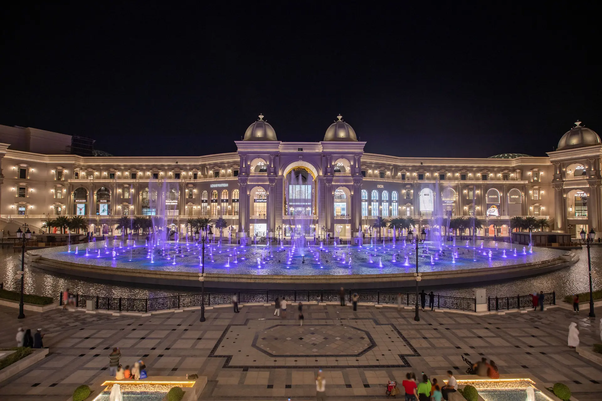 best-shopping-mall-in-qatar-place-vendome